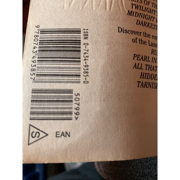 V.C. Andrews "Child Of Darkness" Paperback Book - Picture 4 of 5